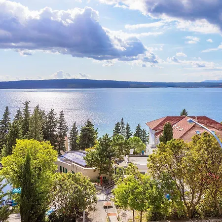 Helles 100 Meter Zum Strand Crikvenica