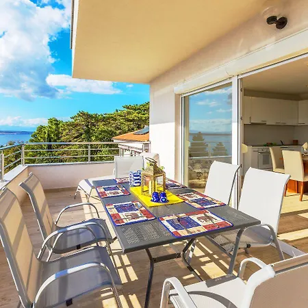 Helles 100 Meter Zum Strand Apartment Crikvenica