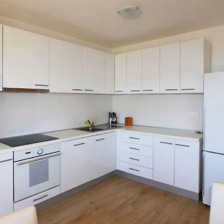 Helles 100 Meter Zum Strand Apartment Crikvenica