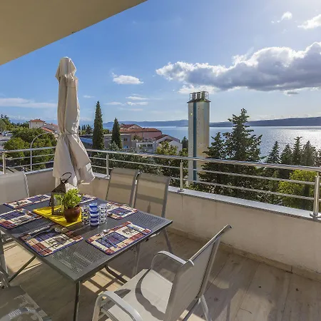 Helles 100 Meter Zum Strand Crikvenica