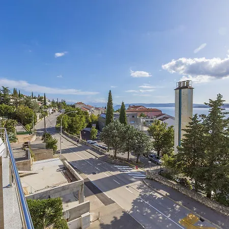 Helles 100 Meter Zum Strand Crikvenica